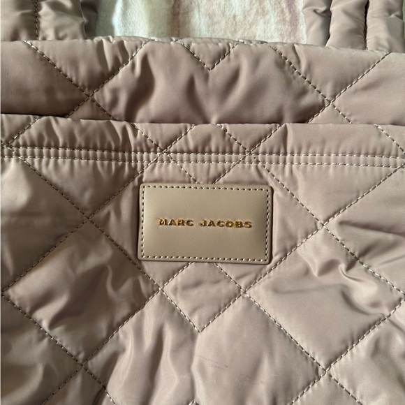 Marc Jacobs Blush Quilted Shoulder Bag - Picture 2 of 8